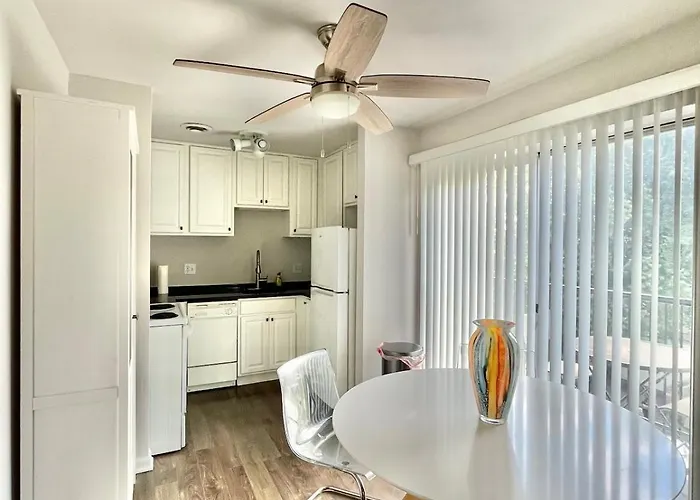 Modern & Bright Oak Park - Walk Everywhere Apartamento Forest Park
